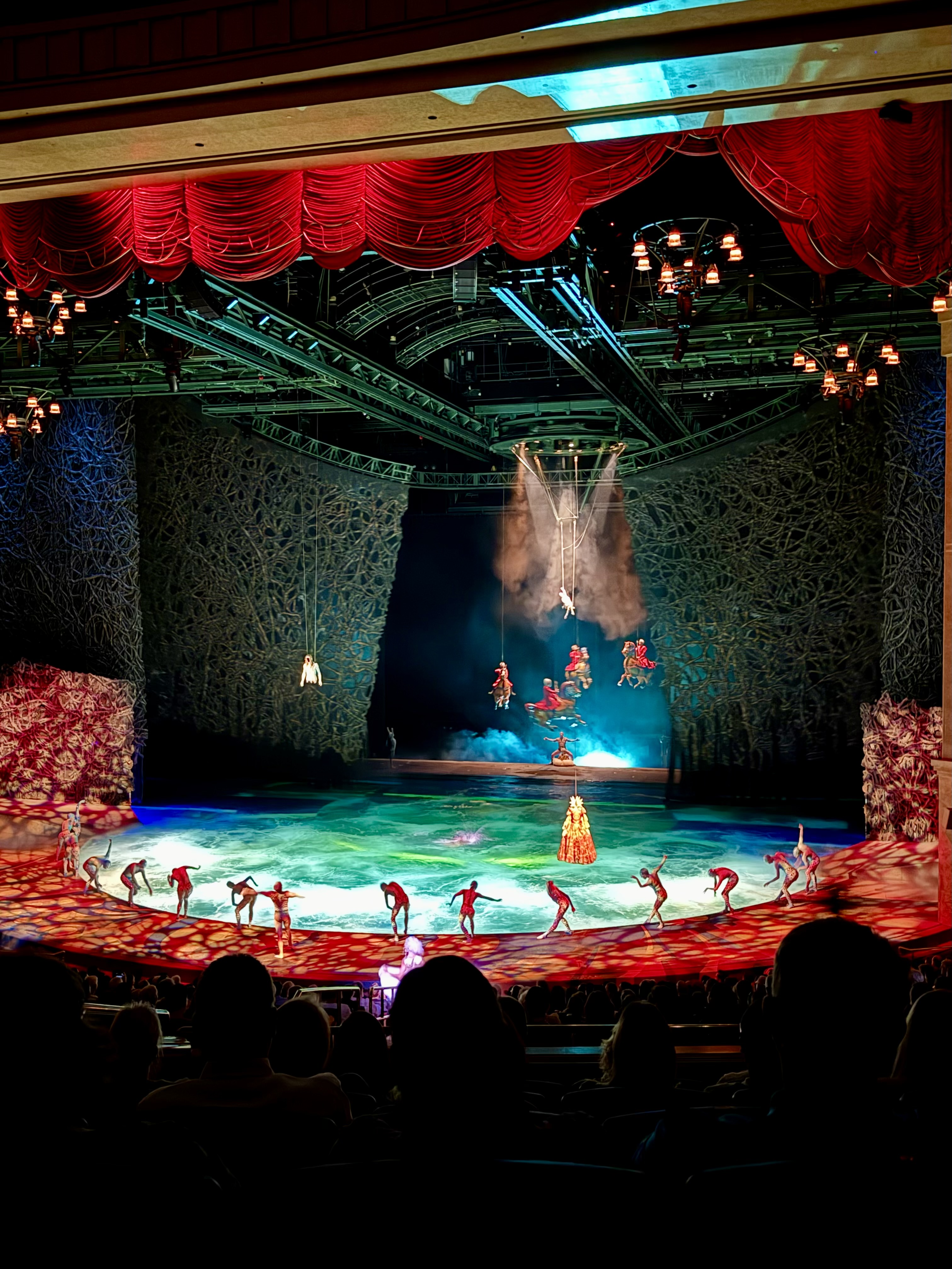 Why “O” by Cirque du Soleil is a Must-See Vegas Masterpiece